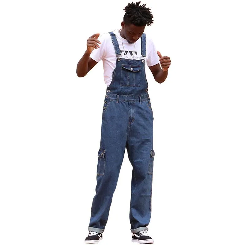 Mäns jeans Lossa män overaller Bib Denim Jumpsuits Workwear Straight Multi Pocket Cargo Pants Retro Blue Byxor Överdimensionerad storlek 28-50men's