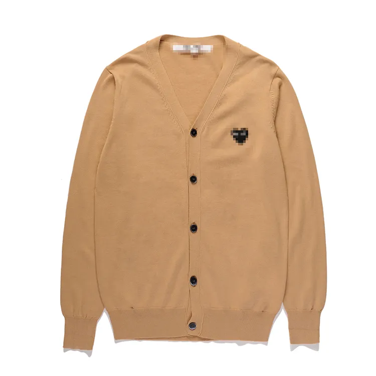 Tasarımcı Erkek Sweaters CDG Play Com Des Garcons Hearts Kadınlar hırka kazak düğmesi yün Khaki V boyun boyutu L