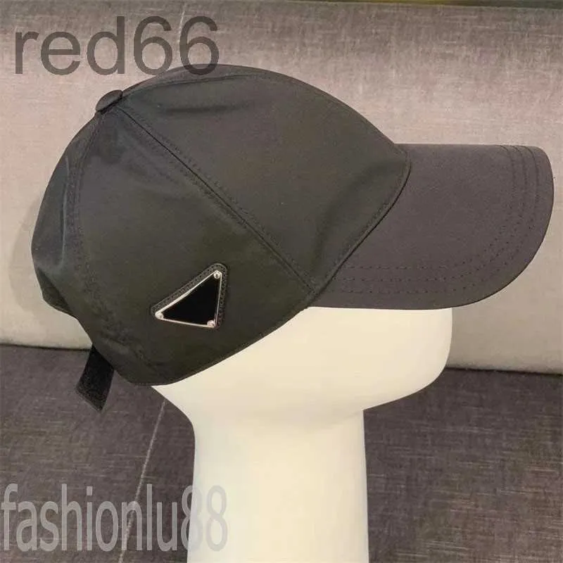 Kawałki kulkowe projektant Dome Designer Hat for Man luksusowe czapki kobiety dżinsowe delikatne przenośne swobodne Gorras Curved Brim Western Caps Baseball Caps Pasped Cap Nle4