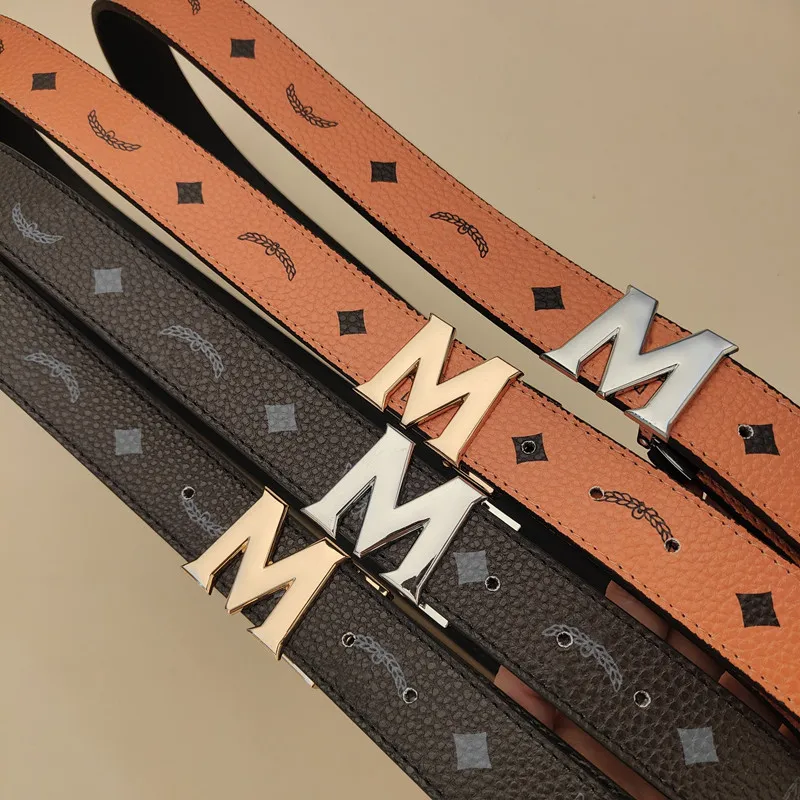 2023 M Designergürtelschnalle Mode echte Leder -Frauengürtel für Männer Buchstaben Doppelgngold Sier klassisch