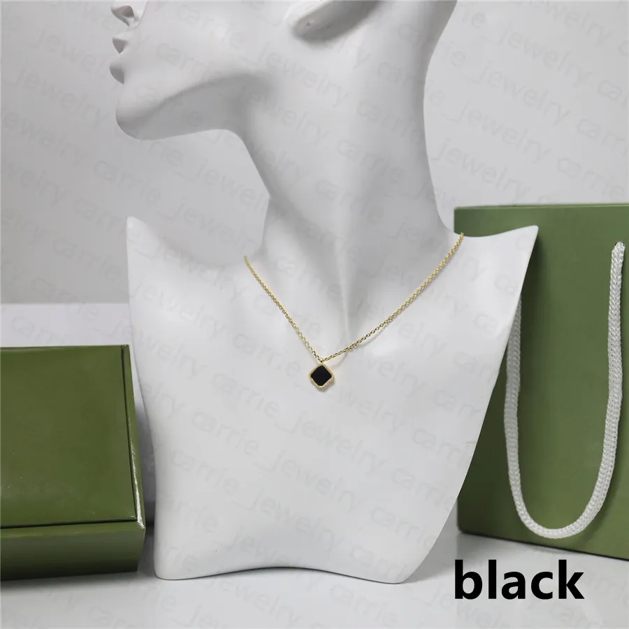 Fashion Mini Pendant Necklace Designer Necklaces Women`s Jewelry Fritillaria Clover Design Gold 4 Color Elegant Temperamental