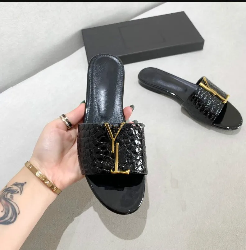 2024 Luxures Designer Designer Heren Dames Slippers Sandalen Schoenen Slide  Summer Fashion Brede Platte Slippers Maat 35 42 Van 16,39 € | DHgate