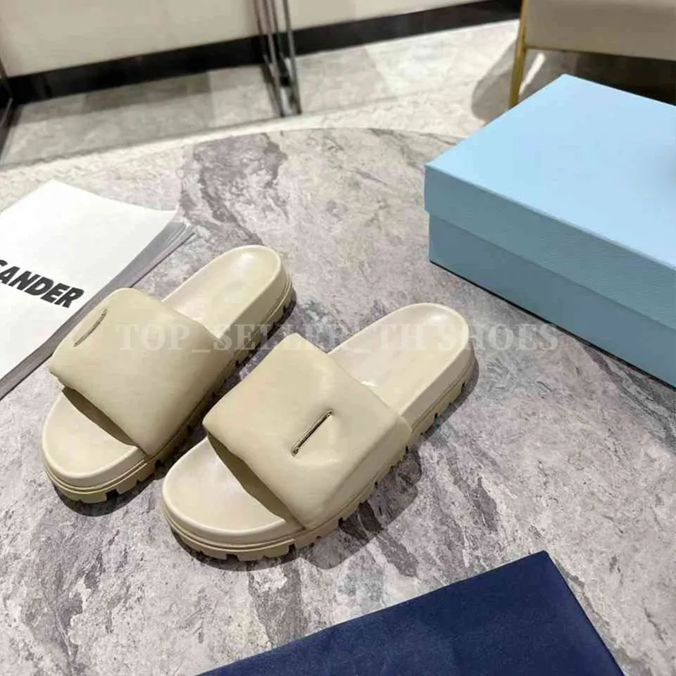 Slippers model 220063 Step in style