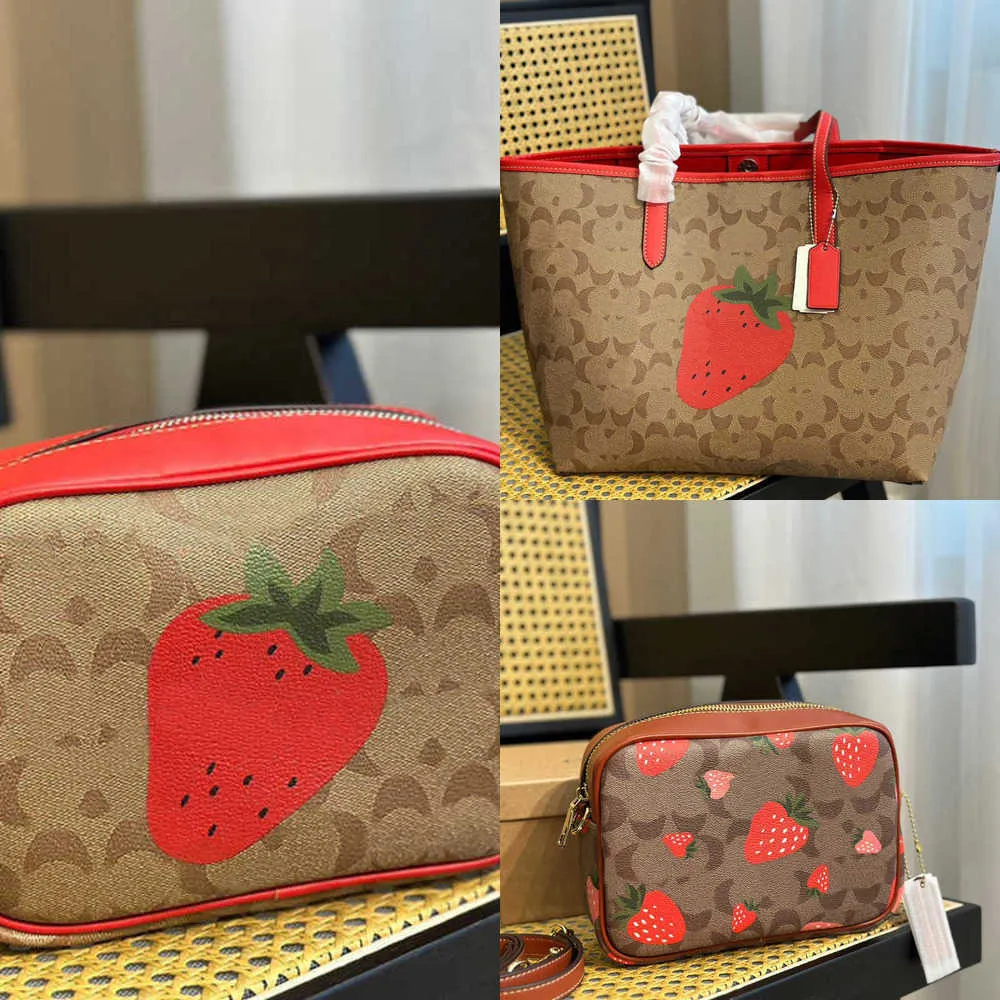 10A Mode Fourre-tout Sacs Designer Sac à main Grande capacité Plain CrossBody Épaule Femmes Bourse Cuir Fraise Sacs Luxurys Designers Totes 230718bj