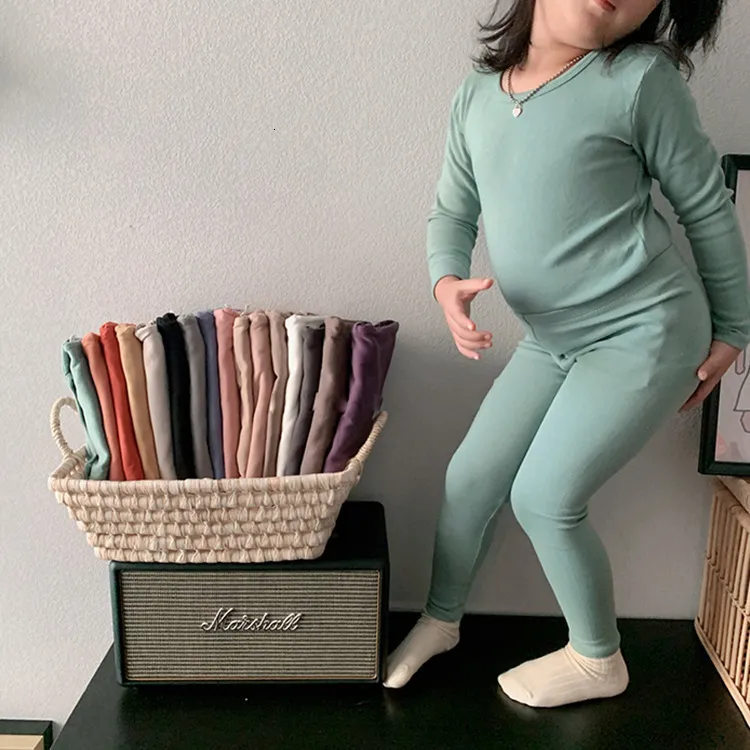 Pyjamas 20 couleurs d'automne hiver en pyjamas pour enfants en pyjamas élastiques. Un pyjamas pour enfants unisexe définit les sous-vêtements de base pour les jeunes enfants garçons et filles 230331