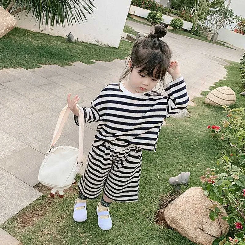 Baby Mädchen Kleidung Set Schwarz Weiß Gestreifte Hemden mit Hosen Lose Lässige Koreanischen Stil Kinder Kleidung Outfits für Frühling