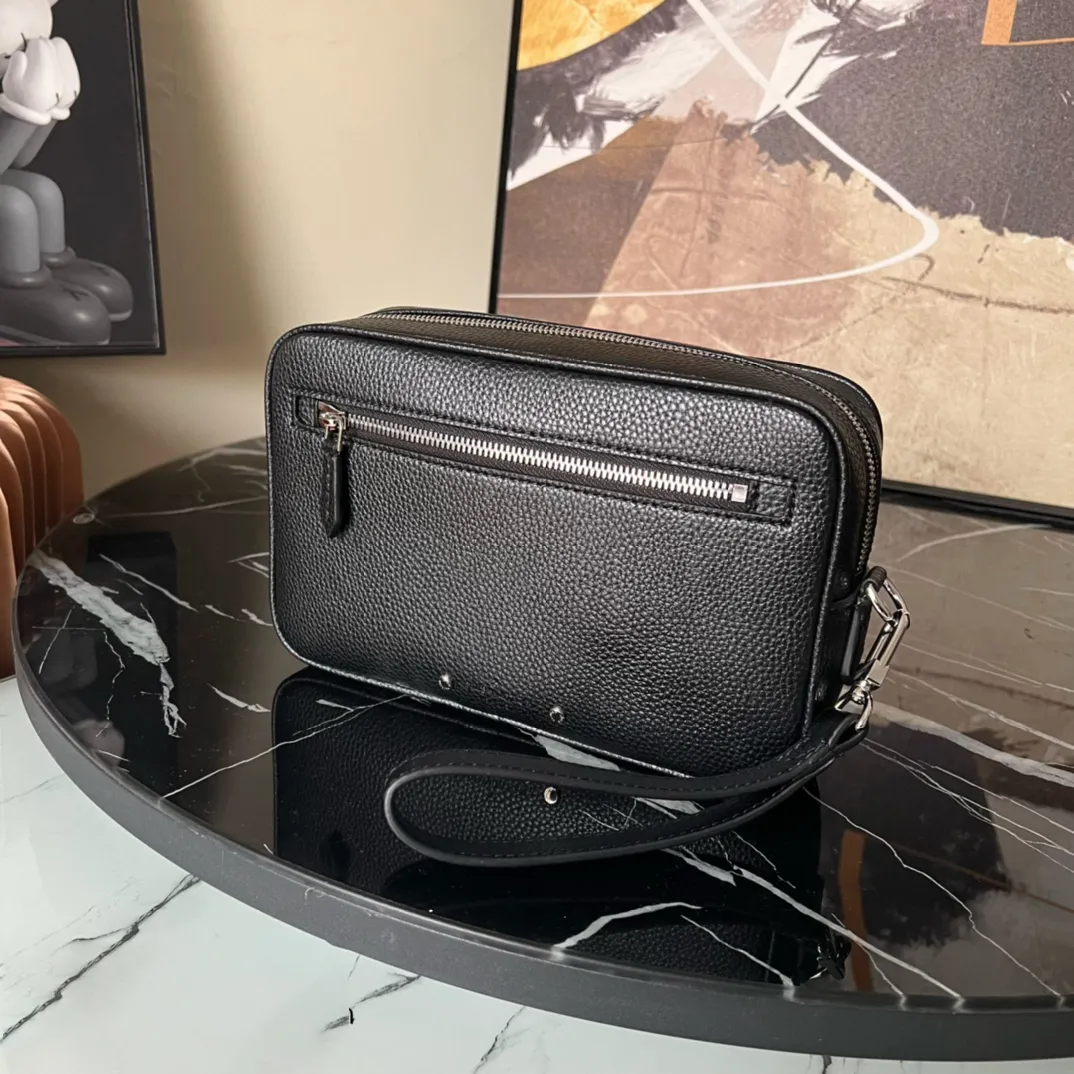 7A Clutch Bags Cowhide Kasai Handväskor Handledsremmen är avtagbar Plain Totes Sliver Hardware