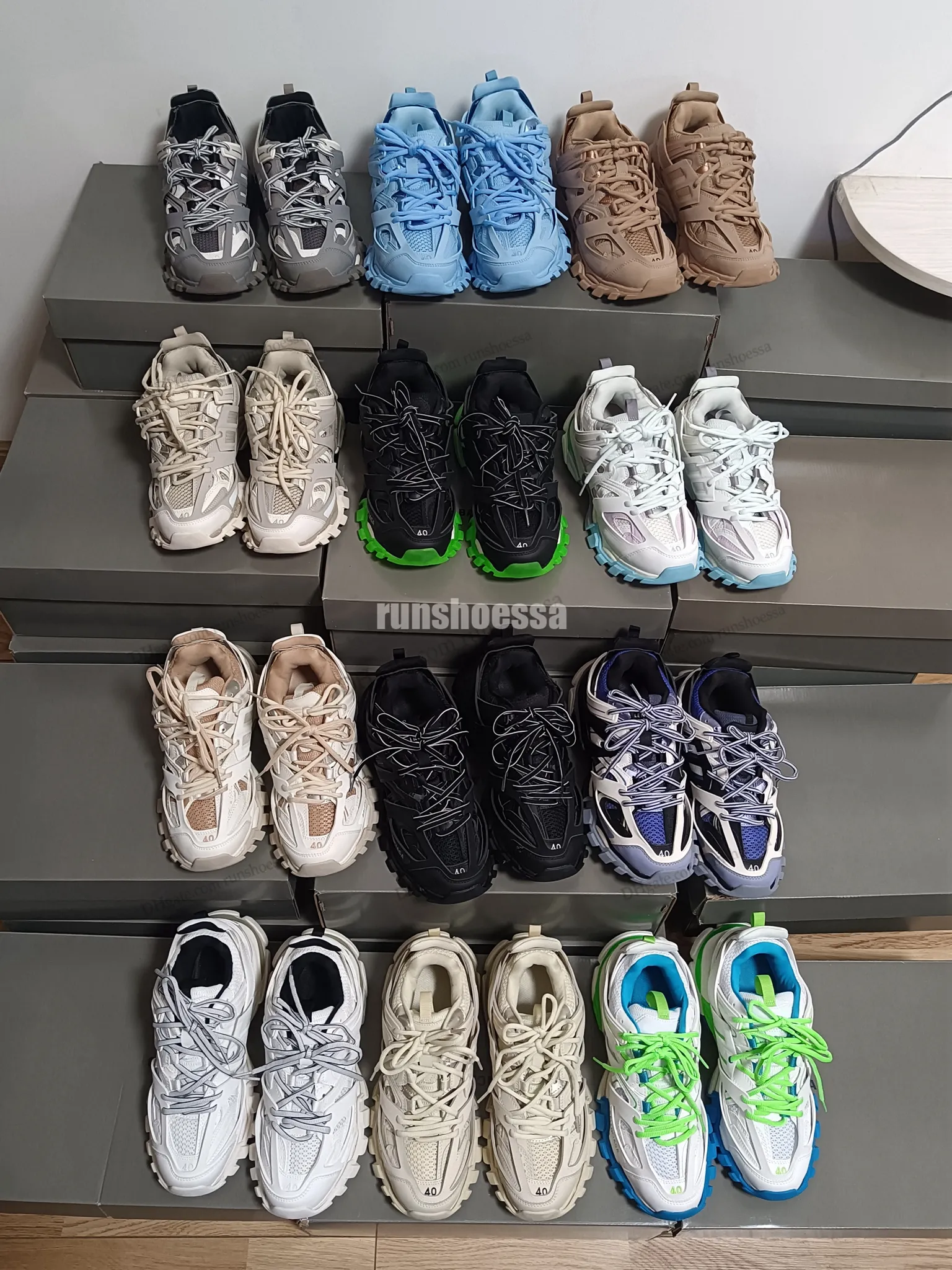 Gray balenciagas deals