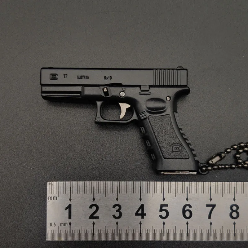 Mini Toy Gun Keychain Glock G17 Alloy Pistol Model Cannot Shoot For