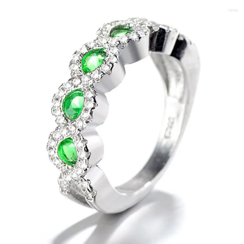 Pierścienie klastra 925 Vintage Srebrna moda mikro Zestaw Ruby zaręczynowy Pierdzież Emerald Green Cyrcon Band Diamond dla kobiet