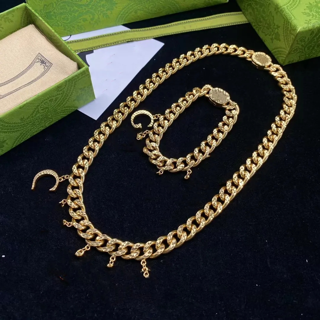 Gargantilha de corrente de designer de letras para pulseiras unissex de corrente de ouro e pulseira de pingente de aço inoxidável