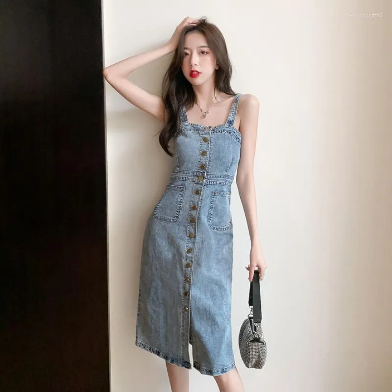 Sleeveless Denim Dress: Women's Elegant Jean Dress Spaghetti Straps,  Single Breasted, Mid-Length, Slim Fit Perfect Summer Casual Style