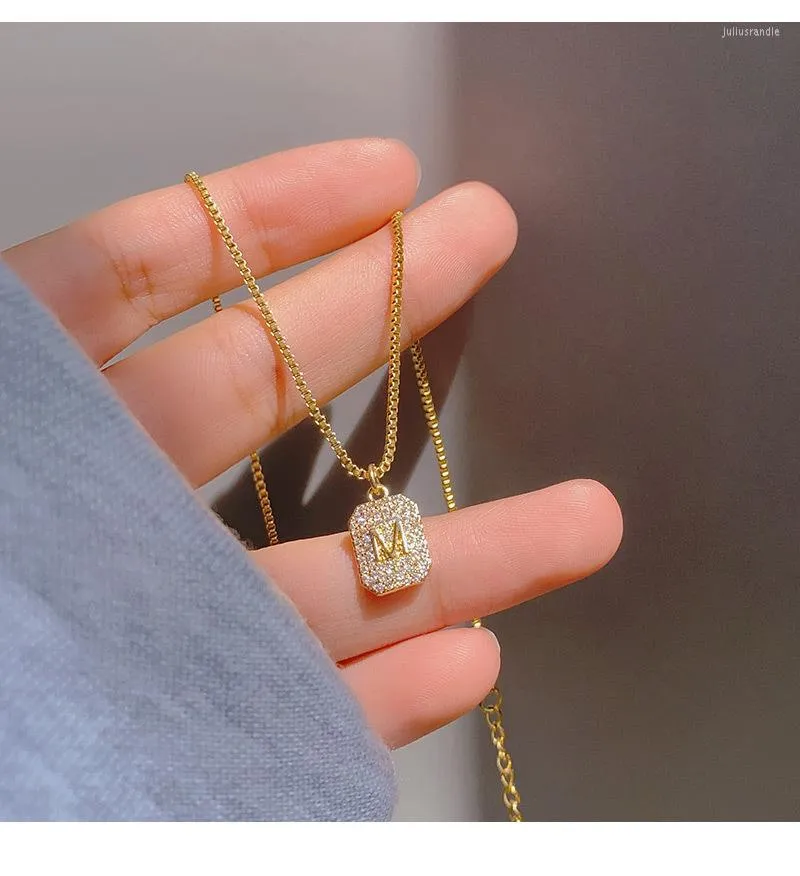 Pendant Necklaces DAVINI Letters Golden Shiny Square Necklace Link Chain For Women Female Fashion Jewelry MG282