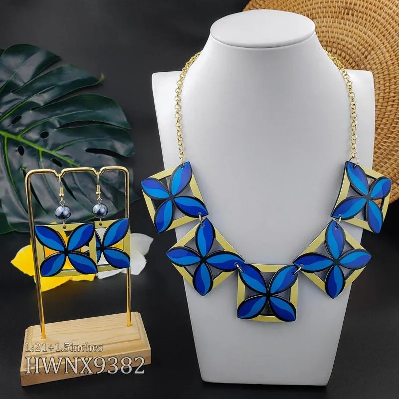 Collana Orecchini Set Design hawaiano Acrilico Neckalce Frangipani Gioielli Four Clover Leaf Polynesia Tonga Samoa Jewellery