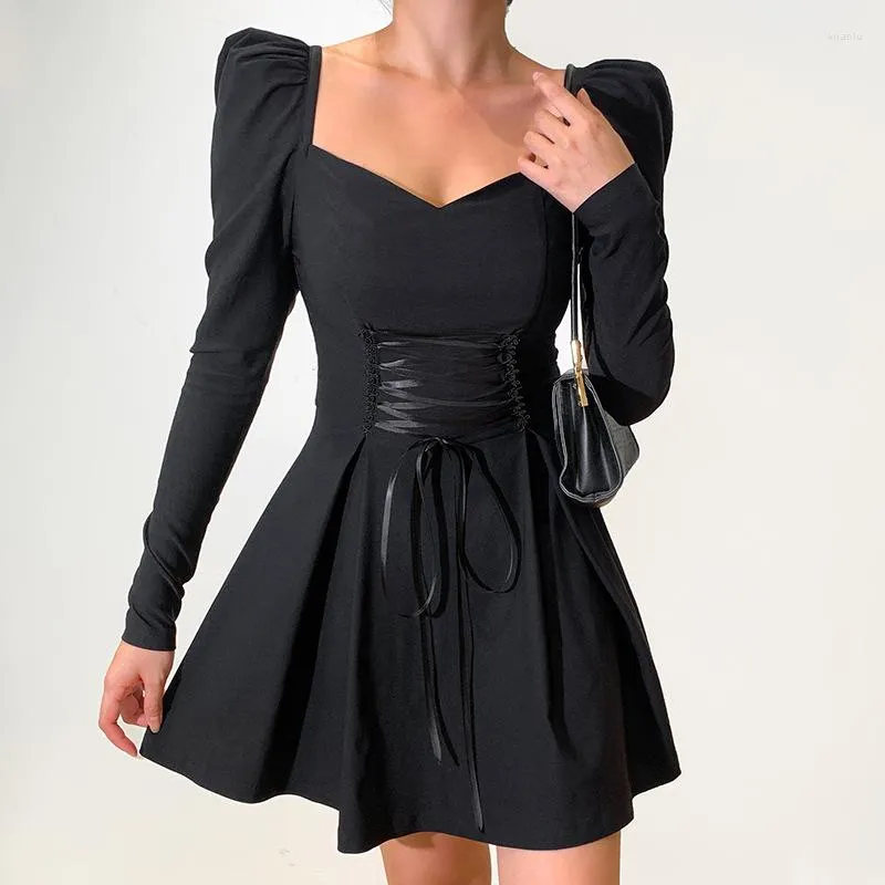 Casual Dresses Autumn Winter Long Sleeve Belt Midje Reparation Kvinnor A Line Dress 2023 Sexig Black Sweetheart Neck Lace Backless Female