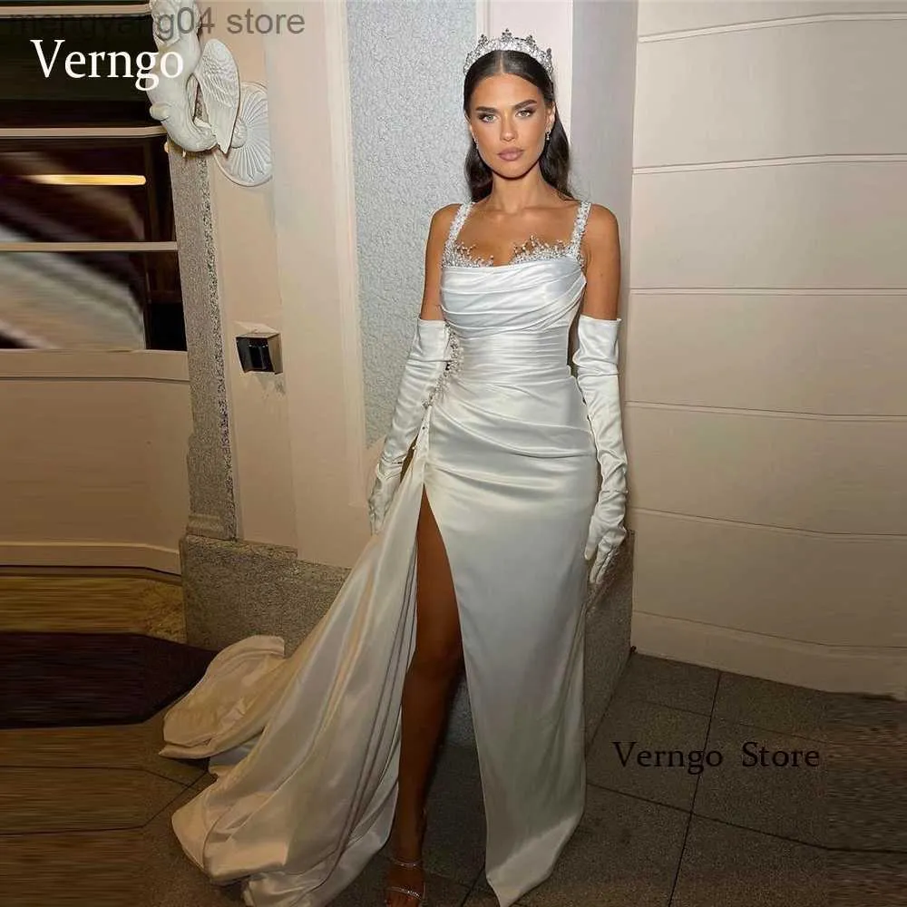 Sukienki imprezowe Verngo Modern Silk Satin Dubai Arabskie sukienki ślubne Perły Paski ukochane Side Split Women Suknie ślubne Vestido de noiva T230502