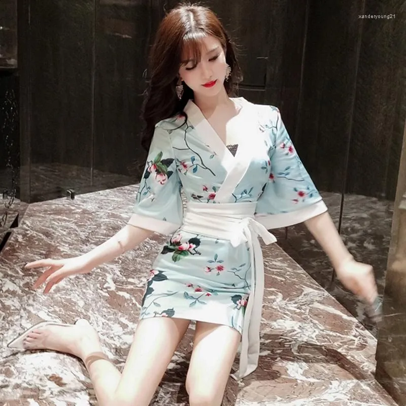 Short japanese dress on sale