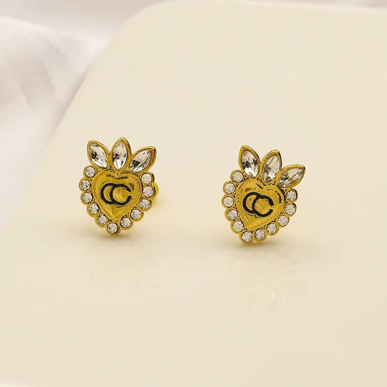 Nieuwe diamanten oorbellen Charm Women Love Oorrings Romantic Design Sieraden Luxe 2023 Geschenken Earrings Familie paar Verjaardagsgeschenk sieraden Groothandel