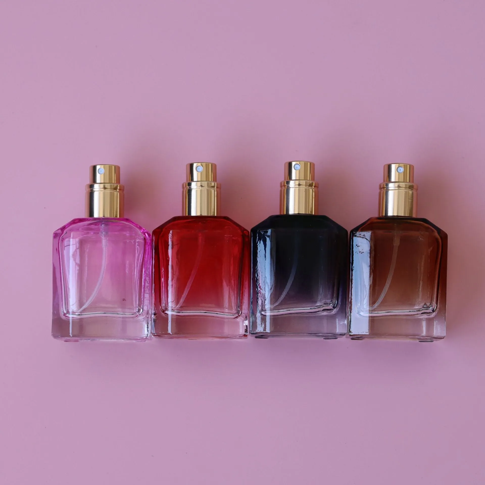 30mlハイエンド香水ボトル勾配色の絶妙な化粧品スプレーボトルポータブル香水補充ガラス空のボトル