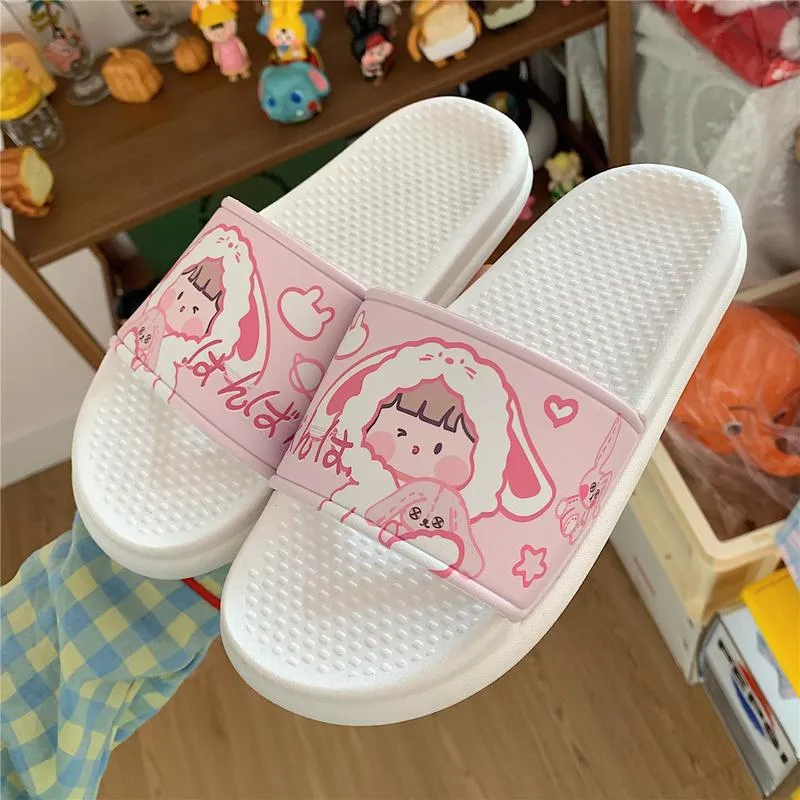 Kappy Slipper Kobieta Summer Ins Tide Girl Heart Love Cartoon bez poślizgu Grube dno dolne i zewnętrzne Wear plaża