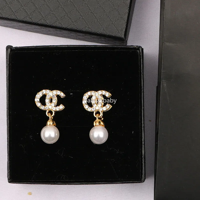 Orecchini pendenti con diamanti di lusso di design Orecchini con doppia lettera Stud Donne di marca Orecchini con strass Gioielli per feste di matrimonio 20 Style