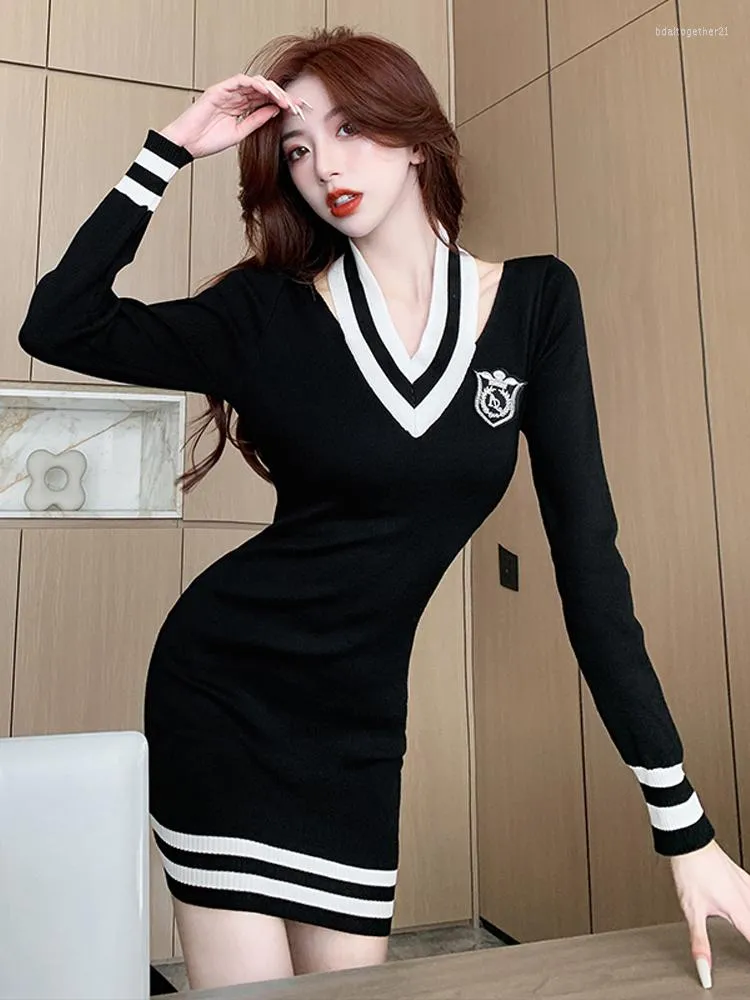 Preppy black dress best sale
