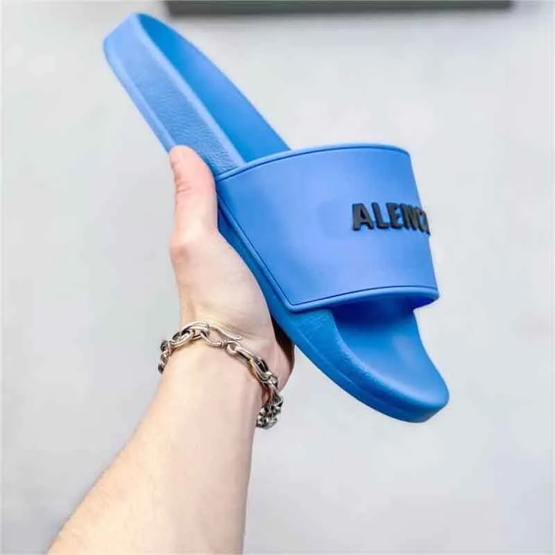 Trending store slippers 2018