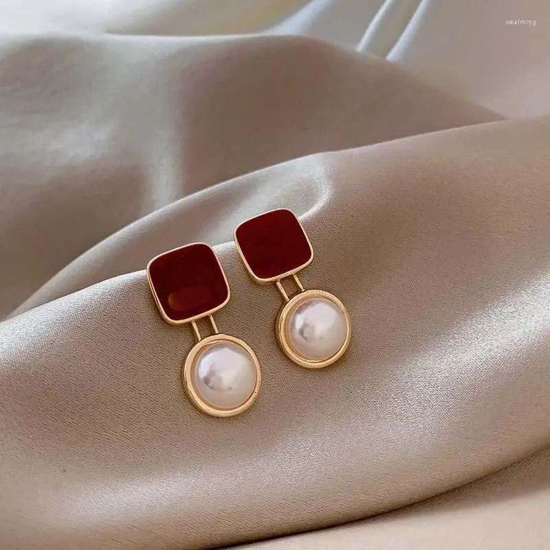 Backs Earrings Retro Temperament Red Square Pearl Clip On Trendy High-end Luxury Simple Geometric No Piercing For Women