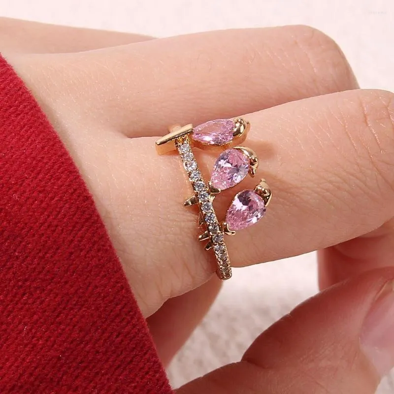 Bröllopsringar 2023 Fashion Love Bird Finger Ring for Women Luxury Alloy Design Pink Zircon Inlay Party Jewelry Gift