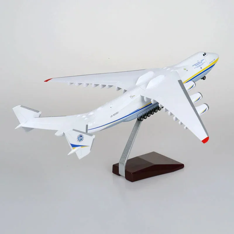 Самолеты Modle 1/200 Шкала 42 см Антонов AN-225 AN225 Mriya Transport Aircraft Lairplane Laster Rplica Rplica Model Model Toy Collection 230503