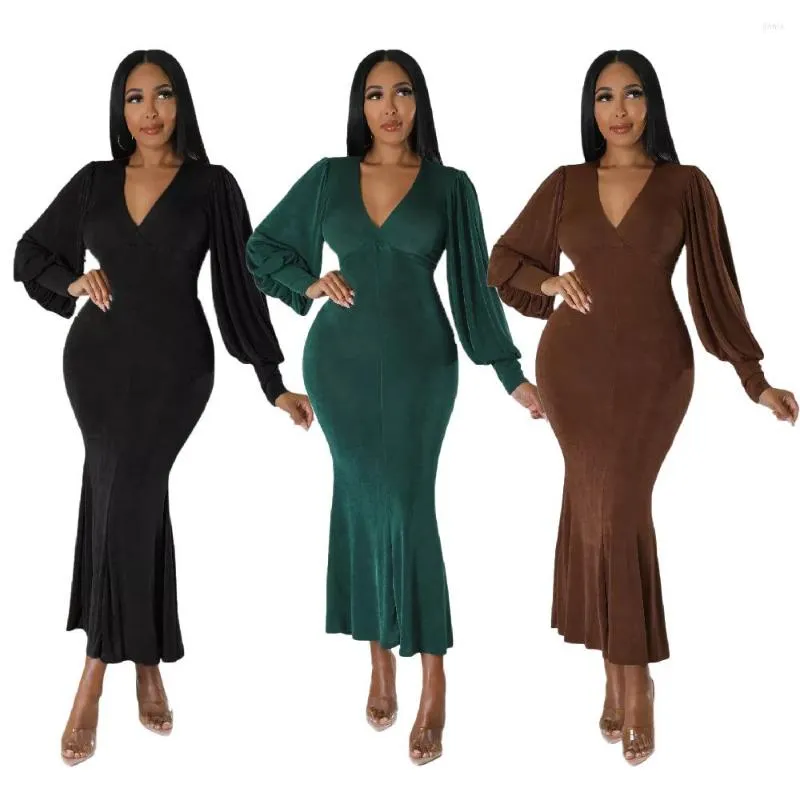 knee length dresses for ladies Macklynn V-Neck Long Sleeve Tier Maxi Dress in Cream/Orange Floral Medium