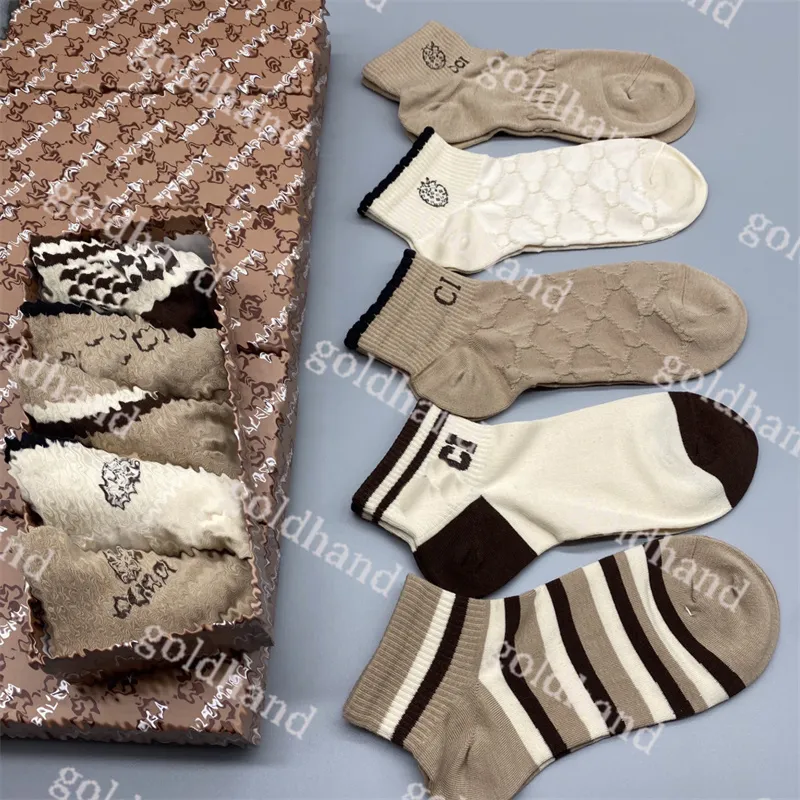 Moda para hombre Calcetines Diseñador Hombres Mujeres Marea Marca Carta Impreso Calcetines Verano Brethable Deportes Calcetines cortos