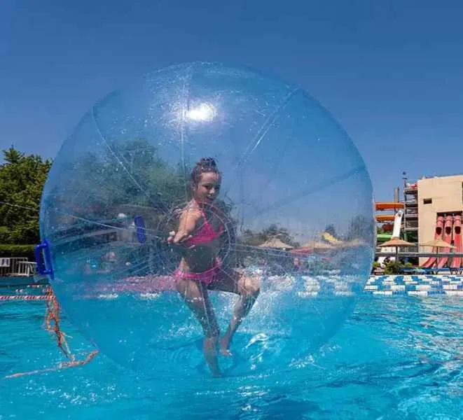 Popüler Su Yürüyüş Topu PVC Şişirilebilir Zorb Su Yürüyüşü Dans Spor Su Topu 2m