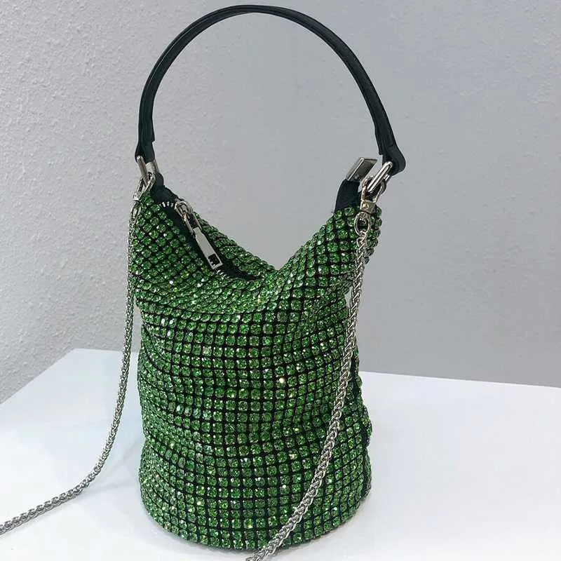 Axelväskor Nya i handväskor för kvinnor kopplar gröna silverkväll Rhinestone Bag Bolso Mujer Luxury Designer Handväska hink 2023 230426