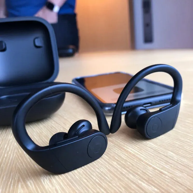 B and store m earphones