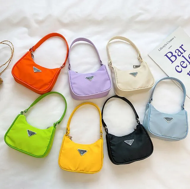 Kids Fashion One Shoulder Bag Nylon Plain Color With Cute Letter