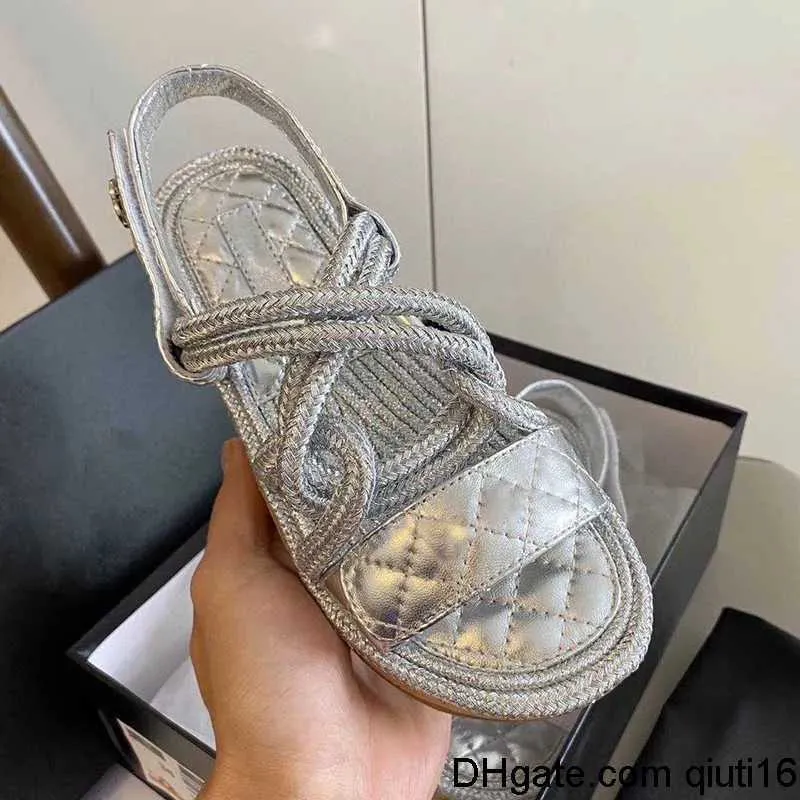 Sandals Blade Women's Hemp Rope Woven Metal Chain Sandal Slipper Designer Channel Fashion Luxury Elegant Simple Material Flat Shoes Comfortable Design n Ams