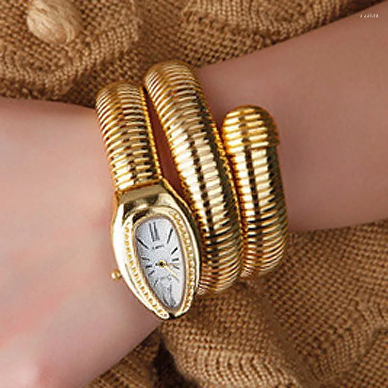 Wristwatches Fashion Snake Watches Women Luxury Gold Quartz Winding Bangle Ladies Female Clock Relogio Feminino