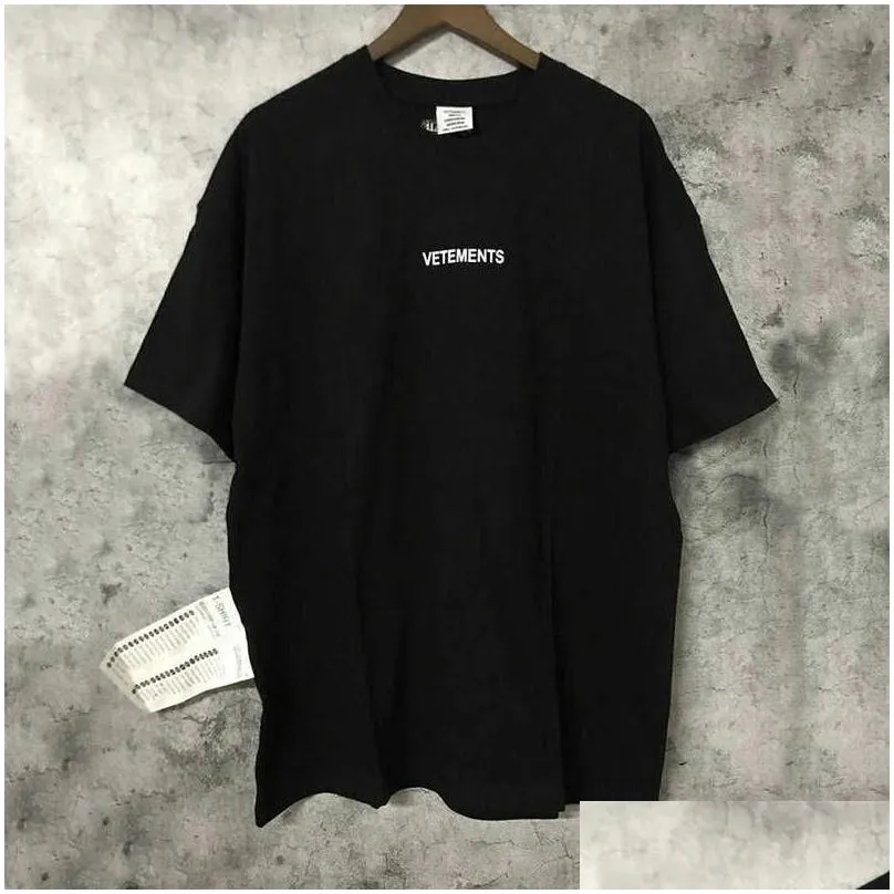 Vetements T Shirt Men Man Shimterveve Big Tag Hip Hop Roose Castary Embroidery TシャツブラックホワイトTシャツトップX0726 D DHIMT W5