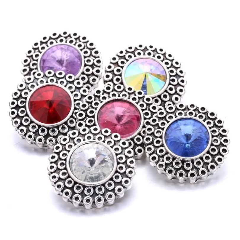 Charms Colorf Crystal Sier Color Snap Button Flower Women smycken Fynd PET ÄLSKADE RHINESTONE 18MM METAL SNAPS Knappar Diy Bracele Dhcro