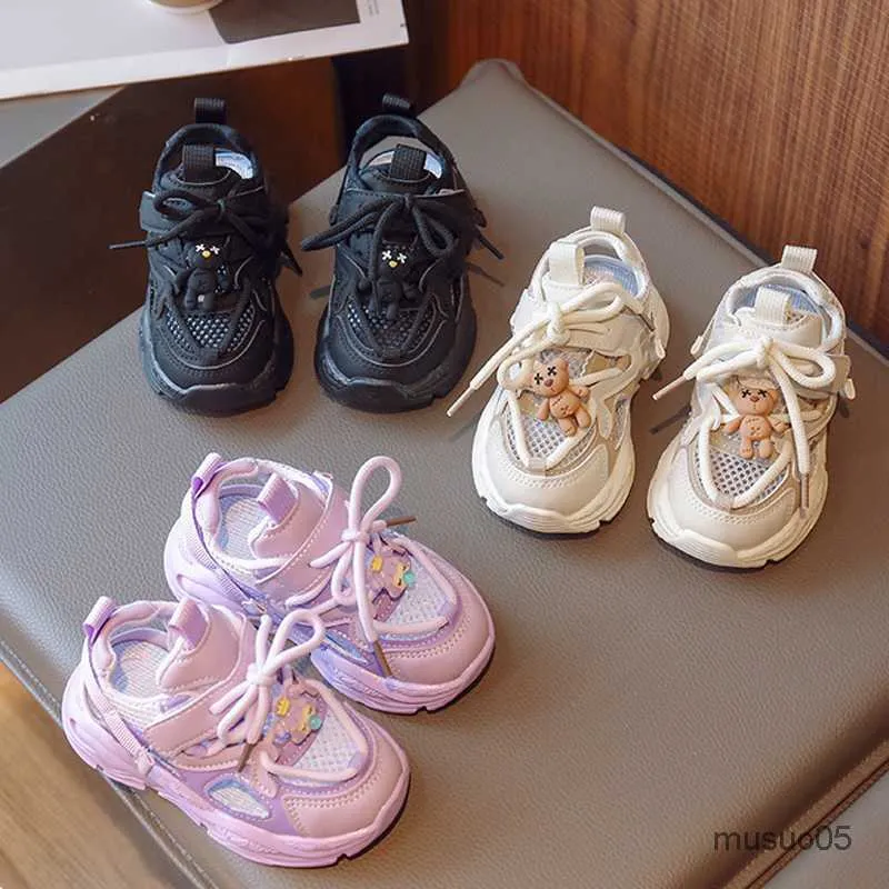 Sommarbarn Sportpojkar andas Mesh Running Sneakers Girls Candy Beach Baby Soft Little Princess Sandals
