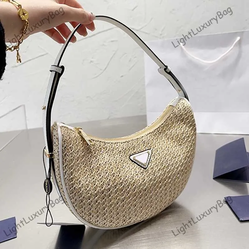 38 Must-Have Designer Shoulder Bags Perfect for Any Occasion