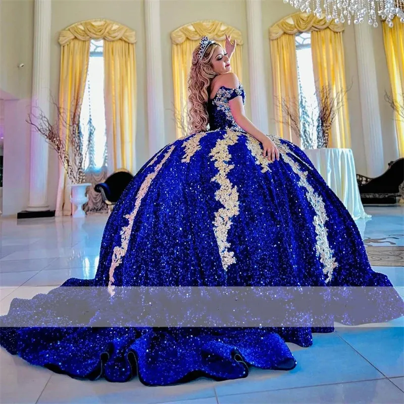 Nuovo arrivo 2023 Royal Blue Paillettes Ball Gown Abiti stile Quinceanera Sparkle pizzo dorato Appliques Perline Cristalli Abiti da 15 anos 322