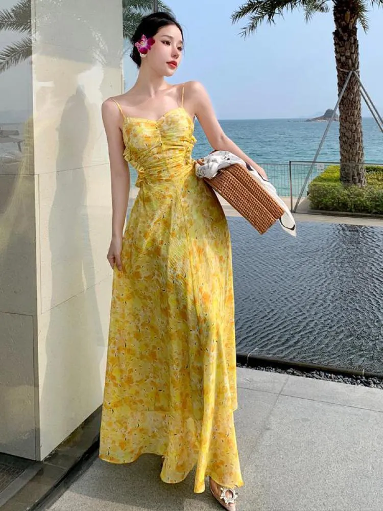 Casual Dresses Summer V Neck Yellow Print Backless ärmlös Slid Dress Ladies Elegant Party Aline Chiffon Sundress Women Fashion Sexy Corset 230504