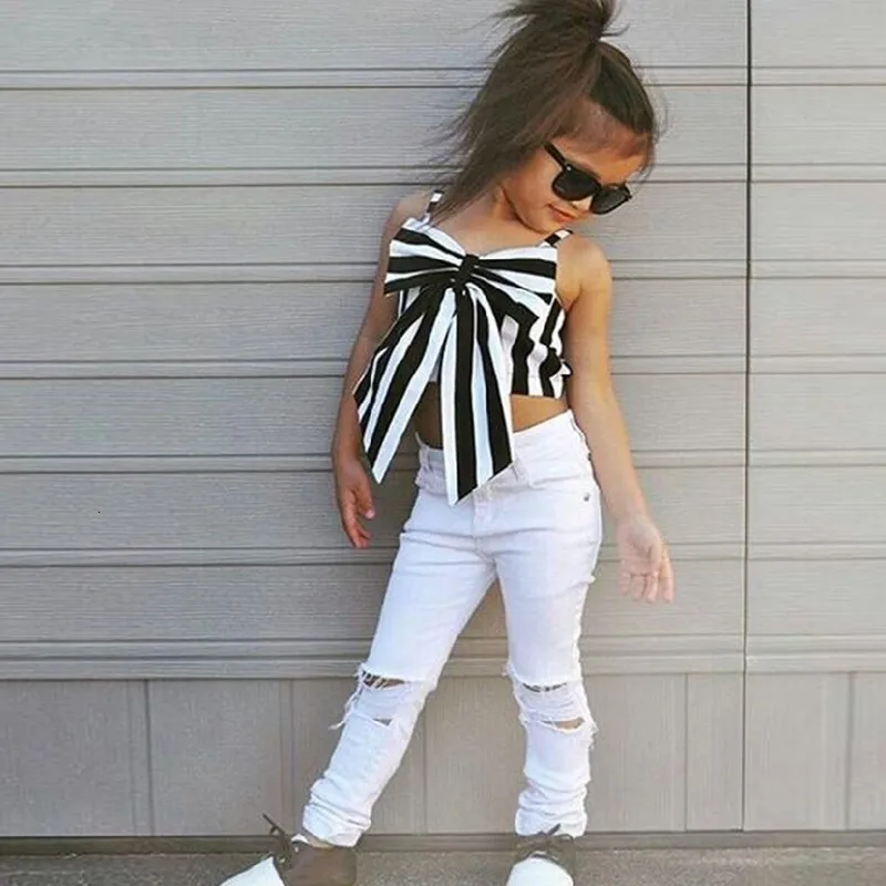 Clothing Sets Baby Girls Fashion Set Stripe Camisole Bow Tops White Hole Denim Pants Kids 2 Pieces Outfits Birthday Party Children Clothes 230504