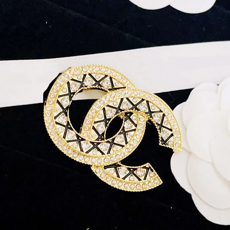 20style luxe beroemde designer merk broche retro klassieke gouden vergulde broches pak pin kleding decoratie sieraden accessoires cadeau hoge kwaliteit