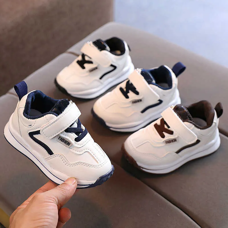 Athletic Outdoor All White Kids Sneaerks for Girls Soft Bottom Anti-slippery Boys Shoes Sneakers 2021 Casual tenis shoes Kids Sports Shoes E11153 AA230503