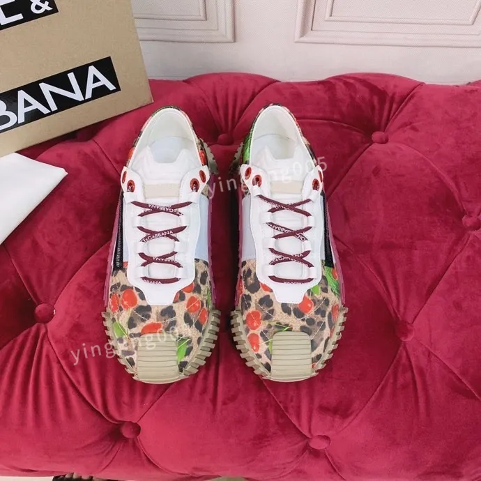 Scarpe sneakers strane top