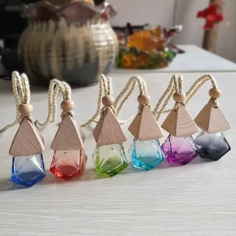 Diamond Car Perfume Bottle Pendant Empty Bottle Air Freshener Perfume Fragrance Diffuser Empty Glass Bottle Portable Pendants