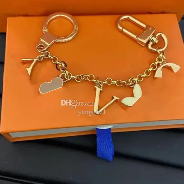 Nouveau style de haute qualité Designer porte-clés de luxe porte-clés pour hommes voiture porte-clés femmes boucle porte-clés sacs pendentif cadeau exquis